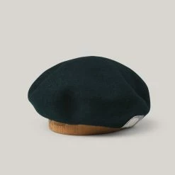 H.W. DOG & CO. BERET - N.GREEN