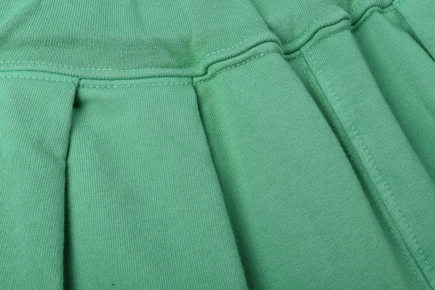 MONITALY FRENCH TERRY PLEATED SHORTS - GREEN 2 MONITALY FRENCH TERRY PLEATED SHORTS - GREEN - Image 2